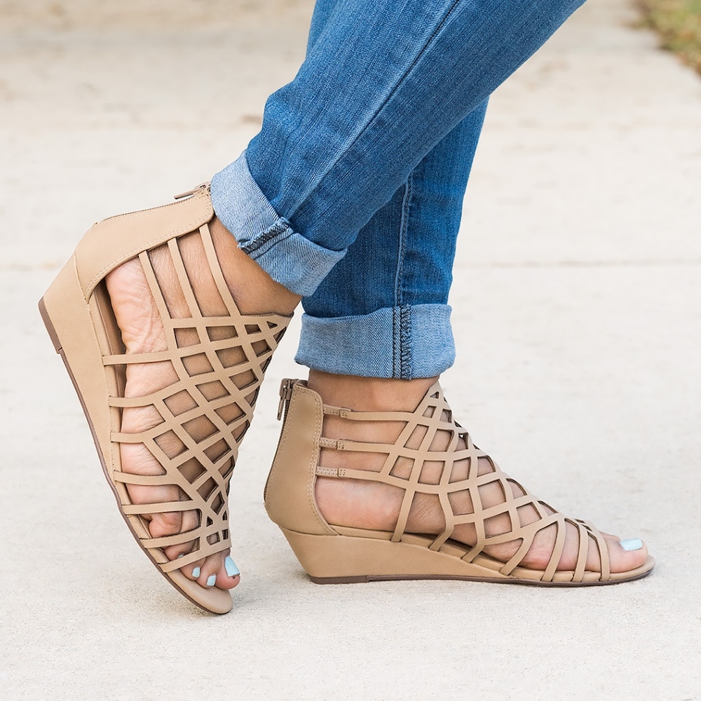👠 Natural Caged Wedge Sandals-Young